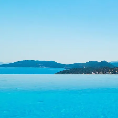 Hideaway Penthouse Lejlighed *