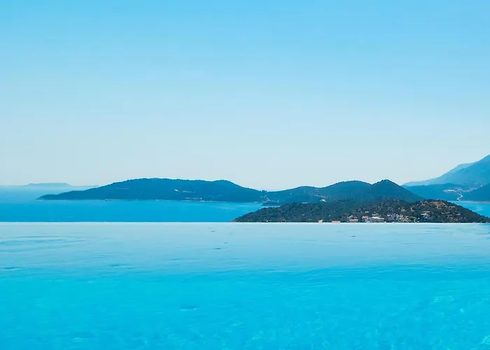 Hideaway Penthouse Apartment *