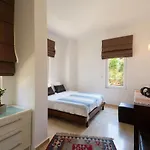 Hideaway Penthouse Apartment *