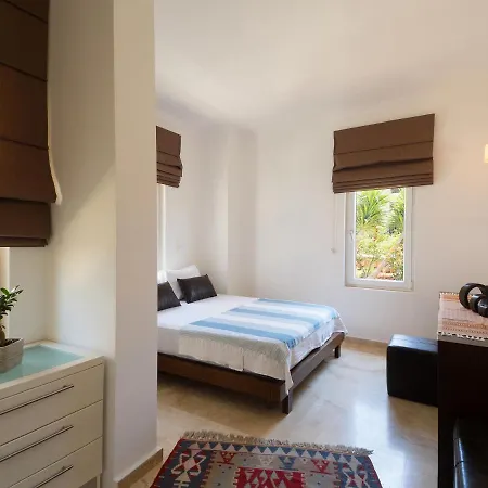 Hideaway Penthouse Daire *